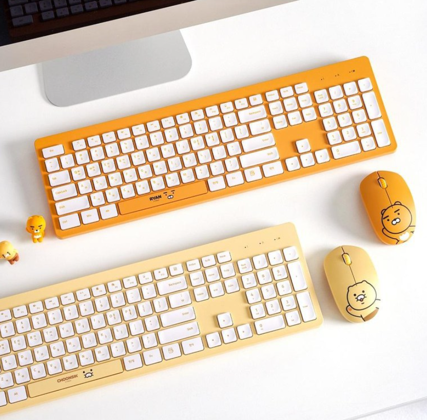 Kakao Friends Ryan and Choonsik's Figure Wireless Keyboard and Mouse Set